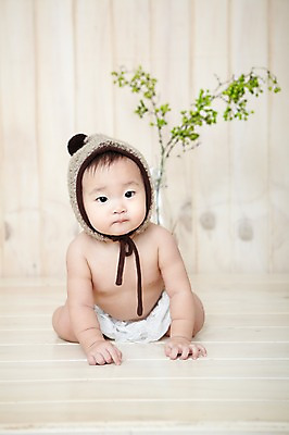 포토 JPG 스튜디오촬영 전신 식물 모자 잡화 여자 어린이라이프 화분 엎드리기 실내 한명 사람 동양인 앞모습 귀여움 한국인 아기 즐거움 기저귀 여자만 여자한명만 아기만 여자아기만 여자아기한명만 국내포토 1 라이프스타일 감정 어린이 뷰포인트 컨셉 모션 인종 내부 아기용품 파일형식