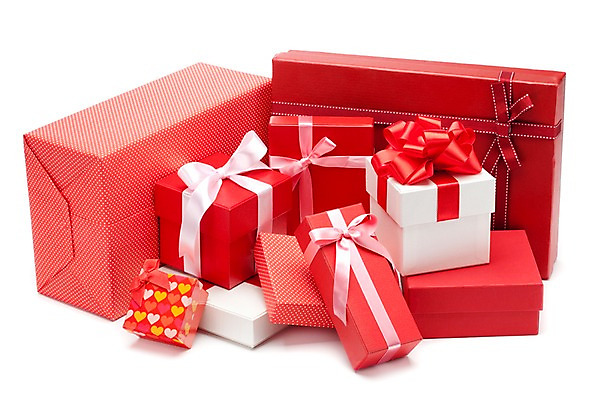 포토 JPG 스튜디오촬영 기념일 리본 컬러 포장 실내 선물포장 선물 누끼 이벤트 사람없음 장식 빨간색 선물상자 상자 여러개 다양 흰색 하트 오브젝트 국내포토 모양 다수 내부 파일형식