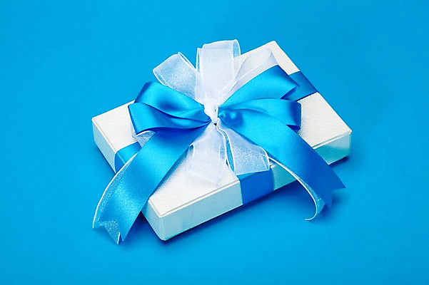 포토 JPG 스튜디오촬영 기념일 리본 컬러 하늘색 포장 실내 선물포장 선물 이벤트 사람없음 장식 파란색 선물상자 상자 여러개 다양 오브젝트 국내포토 다수 내부 파일형식