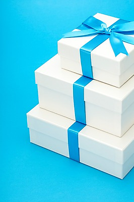 포토 JPG 스튜디오촬영 기념일 리본 컬러 하늘색 포장 실내 선물포장 선물 이벤트 사람없음 장식 파란색 선물상자 상자 여러개 다양 오브젝트 국내포토 다수 내부 파일형식