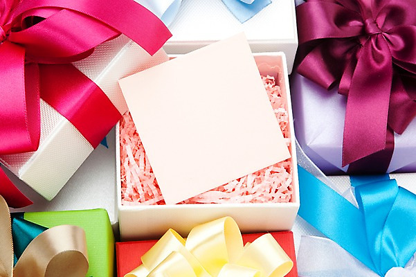 포토 JPG 스튜디오촬영 기념일 리본 종이 포장 실내 선물포장 선물 이벤트 근접촬영 사람없음 장식 선물상자 상자 컬러풀 여러개 다양 오브젝트 국내포토 카드프레임 뷰포인트 컬러 다수 프레임 내부 파일형식