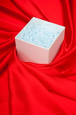 포토 JPG 스튜디오촬영 컬러 포장 실내 선물포장 선물 이벤트 사람없음 장식 빨간색 선물상자 상자 오픈 오브젝트 국내포토 내부 파일형식