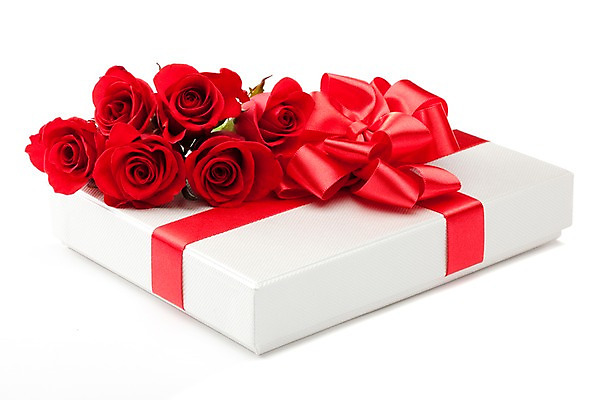 포토 JPG 스튜디오촬영 식물 기념일 꽃 리본 컬러 여러송이 잎 포장 실내 선물포장 선물 누끼 이벤트 사람없음 장식 빨간색 선물상자 상자 장미 오브젝트 국내포토 다수 내부 파일형식