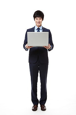 포토 JPG 스튜디오촬영 전신 직업 응시 남자 맨라이프 인터넷 비즈니스 실내 한명 서기 미소 웃음 들기 누끼 사람 동양인 정장 20대 성인 앞모습 노트북 컴퓨터 한국인 정보 웹서핑 업무 직장인 비즈니스맨 작업실 검색 남자만 남자한명만 성인남자만 청년만 청년남자만 청년남자한명만 성인한명만 성인남자한명만 성인만 국내포토 1 라이프스타일 시선 옷 뷰포인트 모션 표정 인종 청년 내부 전자제품 작업 파일형식