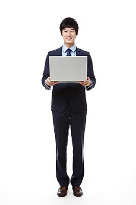 포토 JPG 스튜디오촬영 전신 직업 남자 맨라이프 인터넷 비즈니스 실내 한명 서기 미소 웃음 들기 누끼 사람 동양인 정장 20대 성인 앞모습 노트북 컴퓨터 한국인 정보 웹서핑 업무 직장인 비즈니스맨 작업실 검색 남자만 남자한명만 성인남자만 청년만 청년남자만 청년남자한명만 성인한명만 성인남자한명만 성인만 국내포토 1 라이프스타일 옷 뷰포인트 모션 표정 인종 청년 내부 전자제품 작업 파일형식