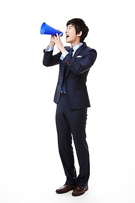 포토 JPG 스튜디오촬영 전신 직업 응시 남자 맨라이프 비즈니스 응원 실내 한명 서기 미소 웃음 들기 누끼 사람 동양인 정장 20대 성인 옆모습 확성기 외침 한국인 직장인 비즈니스맨 알림 응원나팔 남자만 남자한명만 성인남자만 청년만 청년남자만 청년남자한명만 성인한명만 성인남자한명만 성인만 국내포토 1 라이프스타일 시선 옷 뷰포인트 모션 표정 인종 청년 내부 소리 응원용품 파일형식