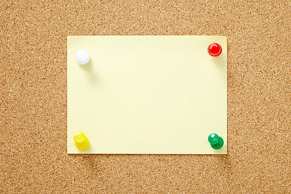 포토 JPG 스튜디오촬영 종이 문구용품 학용품 실내 사람없음 사무용품 쪽지 기록 메모지 압정 오브젝트 포스트잇 메모판 한장 코르크보드 국내포토 1 알림판 내부 파일형식