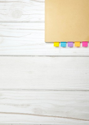 포토 JPG 스튜디오촬영 종이 백그라운드 문구용품 학용품 실내 사람없음 목재 컬러풀 라벨 사무용품 공책 기록 메모지 오브젝트 포스트잇 연습장 인덱스 나무배경 국내포토 나무 컬러 재료 프레임 내부 파일형식