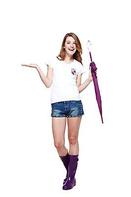 포토 JPG 스튜디오촬영 전신 서양인 외국인 백인 해외기획촬영 우먼라이프 라이프스타일 긴머리 잡화 계절 여자 2011년태국 패션 포즈 우산 반바지 날씨 실내 장화 한명 서기 미소 웃음 들기 누끼 사람 손짓 20대 성인 앞모습 캐주얼 여름 반팔티셔츠 청바지 비 여자만 여자한명만 성인여자만 청년만 청년여자만 성인한명만 청년여자한명만 성인여자한명만 성인만 국내포토 자연요소 1 헤어스타일 옷 뷰포인트 신발 티셔츠 바지 모션 표정 인종 청년 내부 생활 파일형식