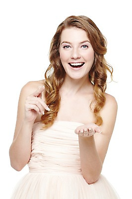 포토 JPG 스튜디오촬영 서양인 외국인 백인 해외기획촬영 우먼라이프 라이프스타일 긴머리 드레스 원피스 여자 2011년태국 포즈 모션 실내 한명 미소 웃음 누끼 사람 손짓 상반신 20대 성인 앞모습 미니드레스 튜브탑원피스 의료성형뷰티 여자만 여자한명만 성인여자만 청년만 청년여자만 성인한명만 청년여자한명만 성인여자한명만 성인만 국내포토 1 헤어스타일 옷 뷰포인트 표정 인종 청년 내부 생활 파일형식