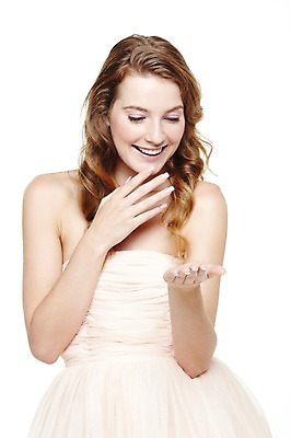 포토 JPG 스튜디오촬영 서양인 외국인 백인 해외기획촬영 우먼라이프 라이프스타일 긴머리 응시 드레스 원피스 여자 2011년태국 포즈 모션 실내 한명 미소 웃음 누끼 사람 손짓 상반신 20대 성인 앞모습 미니드레스 튜브탑원피스 의료성형뷰티 여자만 여자한명만 성인여자만 청년만 청년여자만 성인한명만 청년여자한명만 성인여자한명만 성인만 국내포토 1 헤어스타일 시선 옷 뷰포인트 표정 인종 청년 내부 생활 파일형식