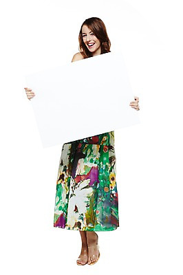 포토 JPG 스튜디오촬영 전신 서양인 외국인 백인 해외기획촬영 우먼라이프 라이프스타일 긴머리 배너 원피스 여자 2011년태국 패션 포즈 사각프레임 프레임 광고판 실내 한명 서기 미소 웃음 들기 누끼 사람 20대 성인 앞모습 여름 치마 샌들 알림 백지 튜브탑원피스 여자만 여자한명만 성인여자만 청년만 청년여자만 성인한명만 청년여자한명만 성인여자한명만 성인만 국내포토 1 헤어스타일 옷 계절 뷰포인트 신발 모션 하의 알림판 표정 인종 청년 내부 생활 사각형 판 파일형식