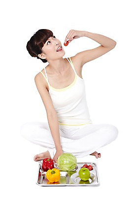 포토 JPG 스튜디오촬영 전신 외국인 해외기획촬영 우먼라이프 라이프스타일 웰빙 여자 음식 몸매관리 다이어트 채소 과일 2011년중국 맨발 방울토마토 파프리카 실내 건강 식이요법 한명 들기 누끼 사람 앉기 동양인 20대 성인 앞모습 운동복 민소매 중국인 건강관리 목표 사과 먹기 양배추 채식 올림머리 열정 식단 식판 묶은머리 의료성형뷰티 여자만 여자한명만 성인여자만 청년만 청년여자만 성인한명만 청년여자한명만 성인여자한명만 성인만 국내포토 1 헤어스타일 옷 감정 뷰포인트 컨셉 상의 토마토 모션 발 관리 인종 청년 내부 생활 파일형식