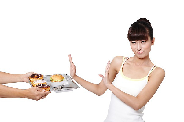 포토 JPG 스튜디오촬영 외국인 해외기획촬영 우먼라이프 라이프스타일 손 여자 음식 몸매관리 다이어트 2011년중국 패스트푸드 실내 건강 식이요법 들기 누끼 사람 동양인 손짓 상반신 20대 성인 두명 앞모습 운동복 민소매 중국인 건강관리 햄버거 도넛 목표 거절 올림머리 열정 식단 식판 묶은머리 의료성형뷰티 여자만 성인여자만 청년만 청년여자만 성인만 국내포토 헤어스타일 옷 감정 뷰포인트 컨셉 상의 모션 디저트 관리 인종 청년 내부 생활 신체부위 인스턴트 파일형식