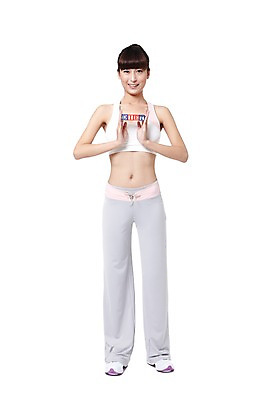 포토 JPG 스튜디오촬영 전신 외국인 해외기획촬영 문자 우먼라이프 라이프스타일 알파벳 영어 여자 포즈 운동화 몸매관리 다이어트 2011년중국 실내 건강 한명 서기 미소 웃음 들기 누끼 사람 동양인 20대 성인 앞모습 운동복 민소매 운동 중국인 건강관리 헬스 블록 목표 탱크톱 올림머리 열정 낱말블록 묶은머리 의료성형뷰티 여자만 여자한명만 성인여자만 청년만 청년여자만 성인한명만 청년여자한명만 성인여자한명만 성인만 국내포토 1 헤어스타일 옷 감정 뷰포인트 신발 컨셉 상의 모션 표정 관리 인종 청년 내부 생활 파일형식