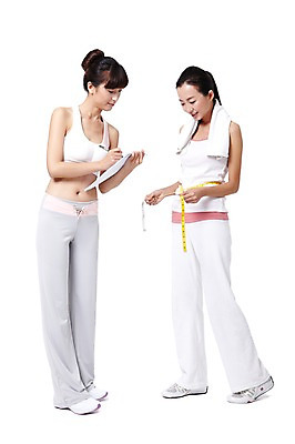 포토 JPG 스튜디오촬영 전신 외국인 해외기획촬영 우먼라이프 라이프스타일 여자 포즈 운동화 몸매관리 다이어트 2011년중국 실내 줄자 건강 서기 미소 웃음 들기 누끼 사람 동양인 20대 성인 두명 운동복 수건 민소매 운동 중국인 펜 건강관리 헬스 도움 목표 탱크톱 연습 측정 트레이너 올림머리 열정 치수 사이즈 치수재기 포니테일 허리사이즈 묶은머리 서류판 허리측정 의료성형뷰티 여자만 성인여자만 청년만 청년여자만 성인만 국내포토 헤어스타일 옷 감정 신발 컨셉 상의 모션 표정 자 관리 인종 청년 내부 생활 위생용품 필기구 사무용품 파일형식