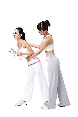 포토 JPG 스튜디오촬영 전신 외국인 해외기획촬영 우먼라이프 라이프스타일 여자 포즈 운동화 몸매관리 다이어트 2011년중국 실내 건강 서기 미소 웃음 들기 누끼 사람 동양인 20대 성인 두명 옆모습 운동복 민소매 운동 중국인 건강관리 헬스 아령 도움 목표 탱크톱 물병 연습 트레이너 팔운동 올림머리 열정 자세교정 포니테일 묶은머리 의료성형뷰티 여자만 성인여자만 청년만 청년여자만 성인만 국내포토 헤어스타일 옷 감정 뷰포인트 신발 컨셉 상의 모션 표정 관리 인종 청년 내부 생활 물통 파일형식