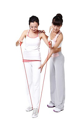 포토 JPG 스튜디오촬영 전신 외국인 해외기획촬영 우먼라이프 라이프스타일 여자 포즈 운동화 몸매관리 다이어트 2011년중국 실내 건강 서기 미소 웃음 들기 누끼 사람 동양인 20대 성인 두명 앞모습 운동복 민소매 운동 중국인 건강관리 헬스 도움 목표 탱크톱 연습 트레이너 줄넘기 올림머리 열정 자세교정 포니테일 묶은머리 의료성형뷰티 여자만 성인여자만 청년만 청년여자만 성인만 국내포토 헤어스타일 옷 감정 뷰포인트 신발 컨셉 상의 모션 표정 관리 인종 청년 내부 생활 파일형식