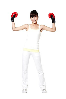포토 JPG 스튜디오촬영 전신 외국인 해외기획촬영 우먼라이프 라이프스타일 여자 포즈 장갑 운동화 몸매관리 다이어트 2011년중국 실내 건강 한명 서기 미소 웃음 누끼 사람 동양인 20대 성인 앞모습 운동복 민소매 운동 중국인 손들기 건강관리 헬스 권투 글러브 글로브 권투글러브 목표 올림머리 열정 묶은머리 의료성형뷰티 여자만 여자한명만 성인여자만 청년만 청년여자만 성인한명만 청년여자한명만 성인여자한명만 성인만 국내포토 1 헤어스타일 잡화 옷 감정 스포츠용품 뷰포인트 신발 컨셉 상의 모션 표정 관리 인종 청년 내부 생활 격투기 파일형식