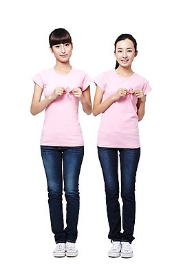 포토 JPG 스튜디오촬영 전신 외국인 해외기획촬영 우먼라이프 라이프스타일 여자 리본 캠페인 분홍색 포즈 운동화 2011년중국 실내 서기 미소 웃음 누끼 사람 동양인 20대 성인 두명 앞모습 캐주얼 중국인 청바지 공익캠페인 보호 질병 스니커즈 예방 유방암 암 핑크리본캠페인 여자만 성인여자만 청년만 청년여자만 성인만 핑크리본 국내포토 옷 뷰포인트 컬러 신발 컨셉 바지 의학 모션 표정 인종 청년 내부 생활 파일형식