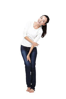 포토 JPG 스튜디오촬영 전신 외국인 해외기획촬영 우먼라이프 라이프스타일 여자 포즈 2011년중국 모션 맨발 실내 한명 서기 미소 웃음 누끼 사람 동양인 20대 성인 앞모습 캐주얼 중국인 청바지 여자만 여자한명만 성인여자만 청년만 청년여자만 성인한명만 청년여자한명만 성인여자한명만 성인만 국내포토 1 옷 뷰포인트 바지 발 표정 인종 청년 내부 생활 파일형식