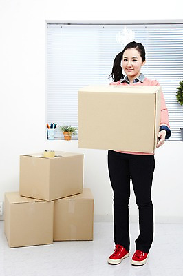 포토 JPG 스튜디오촬영 전신 식물 직업 라이프스타일 여자 화분 포장 CEO 창문 모바일 가위 실내 한명 서기 미소 웃음 들기 사람 동양인 20대 성인 앞모습 상자 한국인 블라인드 쇼핑몰 배송 택배 창업 테이프 온라인쇼핑 모바일쇼핑 박스포장 온라인쇼핑몰 여자만 여자한명만 성인여자만 청년만 청년여자만 성인한명만 청년여자한명만 성인여자한명만 성인만 국내포토 1 뷰포인트 비즈니스 모션 문구용품 표정 인종 청년 내부 생활 쇼핑 운송업 커튼 자영업 온라인 파일형식