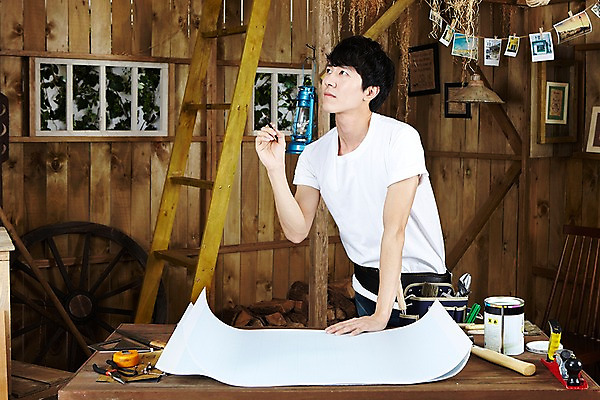 포토 JPG 스튜디오촬영 직업 라이프스타일 응시 남자 종이 액자 사다리 창문 탁자 실내 줄자 한명 서기 사람 동양인 상반신 20대 성인 페인트 한국인 도구 공구 램프 작업 못 바퀴 작업실 작업장 망치 목수 창업 페인트통 목공예 작업도구 톱 펜치 작업주머니 가구공방 DIY 사포 기념사진 방한지 남자만 남자한명만 성인남자만 청년만 청년남자만 청년남자한명만 성인한명만 성인남자한명만 성인만 국내포토 1 시선 산업 가구 모션 조명 통 자 인종 청년 취미 내부 생활 공예 자영업 파일형식