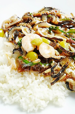 포토 JPG 그릇 식기 음식 외국문화 새우 중국문화 실내 요리 근접촬영 사람없음 중식 식당 식사 해물요리 해산물 덮밥 중국집 해삼 죽순 유산슬덮밥 유산슬밥 은행열매 국내포토 동양문화 열매 문화 뷰포인트 밥 갑각류 내부 상점 파일형식