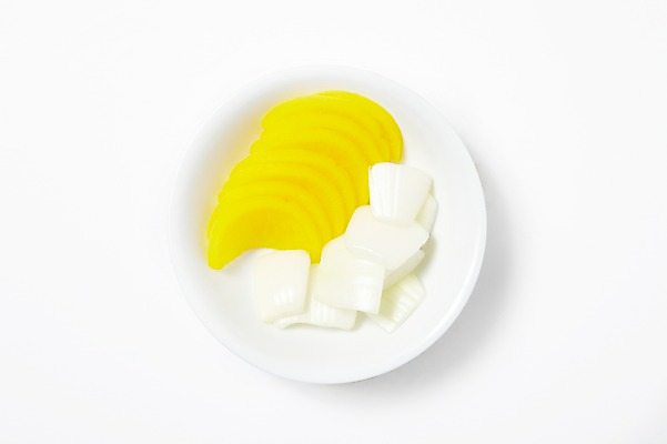 포토 JPG 그릇 식기 음식 외국문화 양파 중국문화 실내 요리 사람없음 중식 식사 단무지 국내포토 동양문화 문화 채소 내부 파일형식