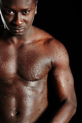 포토 JPG 스튜디오촬영 서양인 외국인 해외기획촬영 2011년태국 남자 스포츠 포즈 흑인 모션 검은배경 근육 운동선수 실내 한명 사람 상반신 20대 성인 앞모습 운동 땀 열정 남자만 남자한명만 성인남자만 청년만 청년남자만 청년남자한명만 성인한명만 성인남자한명만 성인만 국내포토 1 감정 뷰포인트 백그라운드 건강 인종 청년 내부 검은색 파일형식