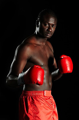 포토 JPG 스튜디오촬영 서양인 외국인 해외기획촬영 2011년태국 남자 스포츠 포즈 장갑 흑인 모션 검은배경 운동선수 실내 한명 서기 사람 경기 20대 성인 옆모습 운동복 운동 권투 글러브 글로브 권투글러브 권투선수 레게머리 열정 남자만 남자한명만 성인남자만 청년만 청년남자만 청년남자한명만 성인한명만 성인남자한명만 성인만 국내포토 1 헤어스타일 잡화 옷 감정 스포츠용품 뷰포인트 백그라운드 건강 인종 청년 내부 검은색 격투기 파일형식