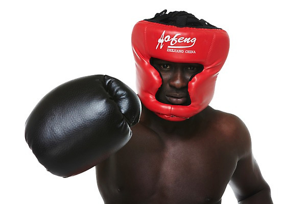 포토 JPG 스튜디오촬영 서양인 외국인 해외기획촬영 2011년태국 남자 스포츠 포즈 장갑 흑인 모션 운동선수 실내 한명 누끼 사람 경기 상반신 20대 성인 앞모습 운동 권투 글러브 글로브 권투글러브 펀치 권투선수 보호장비 열정 남자만 남자한명만 성인남자만 청년만 청년남자만 청년남자한명만 성인한명만 성인남자한명만 성인만 국내포토 1 잡화 감정 스포츠용품 뷰포인트 건강 인종 청년 내부 격투기 장비 파일형식