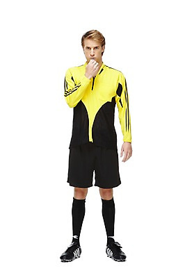 포토 JPG 스튜디오촬영 전신 서양인 외국인 백인 남자 스포츠 포즈 유니폼 모션 실내 한명 서기 들기 누끼 사람 경기 성인 앞모습 운동 축구 심판 불기 호루라기 열정 축구화 축구경기 남자만 남자한명만 성인남자만 성인만 국내포토 1 옷 감정 뷰포인트 운동화 축구용품 건강 인종 내부 구기 파일형식