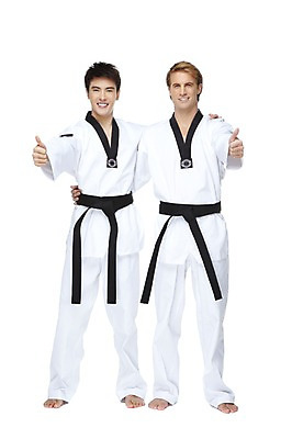 포토 JPG 스튜디오촬영 전신 서양인 외국인 백인 해외기획촬영 2011년태국 남자 스포츠 포즈 모션 맨발 어깨동무 운동선수 실내 도복 서기 미소 웃음 누끼 사람 동양인 손짓 경기 20대 성인 두명 앞모습 운동 최고 태권도 만족 태권도복 열정 태권도선수 남자만 성인남자만 청년만 청년남자만 성인만 국내포토 옷 감정 뷰포인트 발 표정 건강 인종 청년 내부 격투기 파일형식