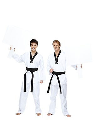 포토 JPG 스튜디오촬영 전신 서양인 외국인 백인 해외기획촬영 배너 2011년태국 남자 스포츠 포즈 모션 맨발 운동선수 사각프레임 광고판 실내 도복 서기 미소 웃음 들기 누끼 사람 동양인 경기 20대 성인 두명 앞모습 운동 알림 태권도 태권도복 열정 태권도선수 남자만 성인남자만 청년만 청년남자만 성인만 국내포토 옷 감정 뷰포인트 발 프레임 알림판 표정 건강 인종 청년 내부 사각형 격투기 판 파일형식