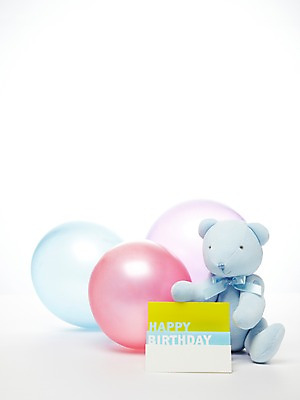 포토 JPG 스튜디오촬영 기념일 인형 실내 누끼 이벤트 사람없음 장식 컬러풀 장난감 파티 놀이용품 여러개 곰인형 축하 생일파티 생일 오브젝트 파티용품 축하카드 생일축하 풍선 국내포토 카드프레임 컬러 다수 컨셉 카드_감사 프레임 내부 이벤트용품 파일형식