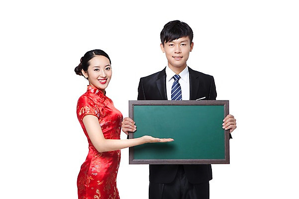 포토 JPG 스튜디오촬영 외국인 해외기획촬영 전통 라이프스타일 여자 교육 남자 전통문화 문화 2011년중국 중국문화 안내 실내 미소 웃음 들기 누끼 사람 동양인 정장 손짓 상반신 20대 성인 두명 앞모습 중국인 칠판 중국 가리킴 체험 전통의상 치파오 중국전통 청년만 성인만 국내포토 동양문화 옷 아시아 뷰포인트 외국문화 컨셉 모션 표정 인종 청년 내부 생활 파일형식