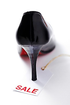 포토 JPG 스튜디오촬영 구두 컬러 신발 실내 누끼 이벤트 사람없음 빨간색 쇼핑 꼬리표 세일 하이힐 여성화 구두굽 뒷굽 국내포토 내부 라벨 파일형식