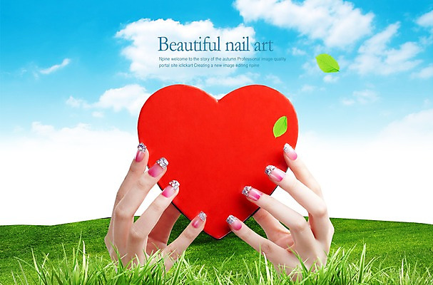 PSD 식물 구름 편집이미지 손 잎 하늘 사랑 한명 사람 손짓 잔디 초원 신체부위 하트 풀 이미지편집 자연요소 모양 1 감정 모션 파일형식