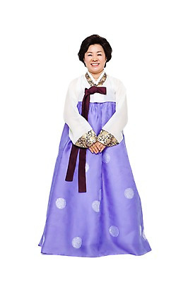 포토 JPG 스튜디오촬영 전신 한국문화 한국전통 라이프스타일 여자 명절 노년 전통문화 할머니 실내 한명 서기 미소 웃음 누끼 사람 동양인 성인 앞모습 실버라이프 한국인 60대 전통의상 한복 여자만 여자한명만 노인만 노인여자만 노인여자한명만 국내포토 1 동양문화 전통 기념일 문화 뷰포인트 모션 한국 표정 인종 내부 생활 성인만 파일형식