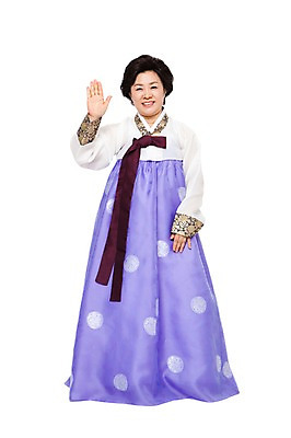 포토 JPG 스튜디오촬영 전신 한국문화 한국전통 라이프스타일 여자 명절 노년 전통문화 할머니 실내 한명 서기 미소 웃음 누끼 사람 동양인 손짓 성인 앞모습 실버라이프 한국인 인사 60대 전통의상 한복 손인사 여자만 여자한명만 노인만 노인여자만 노인여자한명만 국내포토 1 동양문화 전통 기념일 문화 뷰포인트 모션 한국 표정 인종 내부 생활 예절 성인만 파일형식