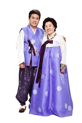 포토 JPG 스튜디오촬영 전신 한국문화 한국전통 라이프스타일 부부 커플 여자 명절 할아버지 노년 남자 전통문화 할머니 실내 서기 미소 웃음 누끼 사람 동양인 성인 두명 앞모습 실버라이프 설날 추석 노부부 한국인 60대 전통의상 한복 노인만 국내포토 동양문화 전통 기념일 문화 뷰포인트 관계 모션 한국 표정 인종 내부 생활 성인만 파일형식