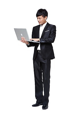 포토 JPG 스튜디오촬영 전신 외국인 해외기획촬영 직업 라이프스타일 응시 남자 맨라이프 인터넷 비즈니스 2011년중국 실내 한명 서기 미소 웃음 들기 누끼 사람 동양인 정장 20대 성인 앞모습 노트북 컴퓨터 중국인 웹서핑 업무 직장인 비즈니스맨 작업실 남자만 남자한명만 성인남자만 청년만 청년남자만 청년남자한명만 성인한명만 성인남자한명만 성인만 국내포토 1 시선 옷 뷰포인트 모션 표정 인종 청년 내부 생활 전자제품 작업 파일형식