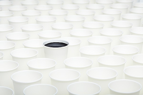 포토 JPG 스튜디오촬영 백그라운드 실내 사람없음 자연보호 환경 그린캠페인 여러개 재활용 에너지 환경오염 오염 보호 종이컵 사회이슈 환경보전 일렬 국내포토 캠페인 다수 컨셉 자연 내부 컵 일회용 친환경 파일형식