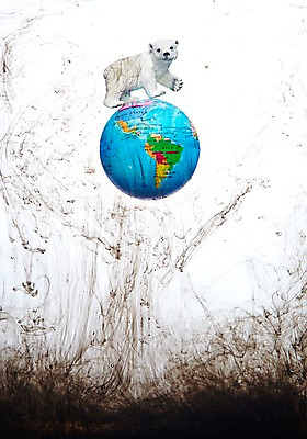 포토 JPG 스튜디오촬영 모양 동물 한마리 지구 곰 실내 누끼 사람없음 지구본 모형 자연보호 환경 그린캠페인 미니어처 흐름 표현 액체 환경오염 오염 보호 사회이슈 환경보전 북극곰 백곰 번짐 동물모형 국내포토 1 캠페인 컨셉 포유류 자연 내부 파일형식 효과