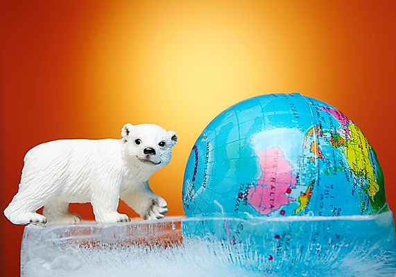 포토 JPG 스튜디오촬영 동물 지구 백그라운드 곰 실내 사람없음 지구본 모형 자연보호 환경 그린캠페인 얼음 미니어처 환경오염 오염 보호 사회이슈 환경보전 북극곰 백곰 지구온난화 동물모형 국내포토 자연요소 캠페인 컨셉 포유류 자연 내부 기후변화 파일형식