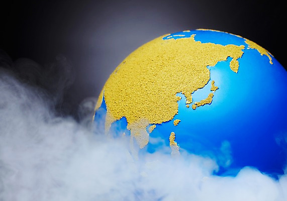 포토 JPG 스튜디오촬영 지구 실내 근접촬영 사람없음 지구본 모형 자연보호 환경 그린캠페인 미니어처 환경오염 오염 연기 보호 수증기 사회이슈 환경보전 지구온난화 국내포토 캠페인 뷰포인트 컨셉 자연 내부 기후변화 파일형식