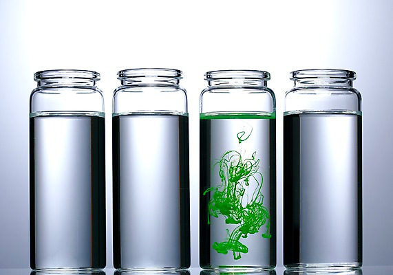 포토 JPG 스튜디오촬영 모양 컬러 백그라운드 유리병 실내 사람없음 초록색 물 자연보호 환경 그린캠페인 물감 흐름 표현 액체 환경오염 오염 보호 사회이슈 환경보전 번짐 국내포토 자연요소 캠페인 컨셉 자연 병_용기 내부 미술도구 파일형식 효과