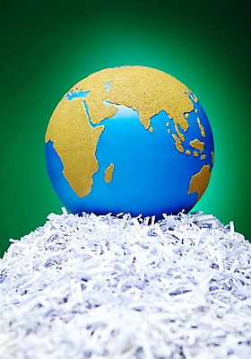 포토 JPG 스튜디오촬영 지구 조각 실내 근접촬영 사람없음 지구본 쌓기 모형 자연보호 환경 그린캠페인 여러개 재활용 미니어처 환경오염 오염 보호 사회이슈 환경보전 슬라이스 분쇄기 분쇄 폐지 국내포토 캠페인 뷰포인트 다수 컨셉 모션 자연 내부 친환경 파일형식