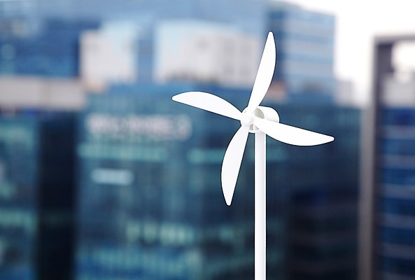 포토 JPG 건축물 백그라운드 빌딩 사람없음 야외 건물 아웃포커스 자연보호 환경 그린캠페인 고층빌딩 에너지 풍력에너지 보호 사회이슈 환경보전 국내포토 건축 캠페인 컨셉 자연 촬영기법 그린에너지 파일형식